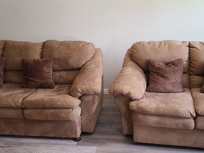 Matching Tan Microfiber Sofa and Loveseat Set with Pillows