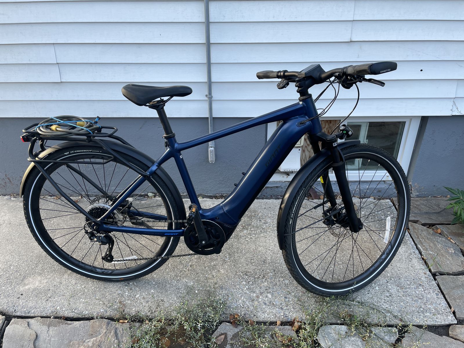 Giant Explore E-bike, Like New