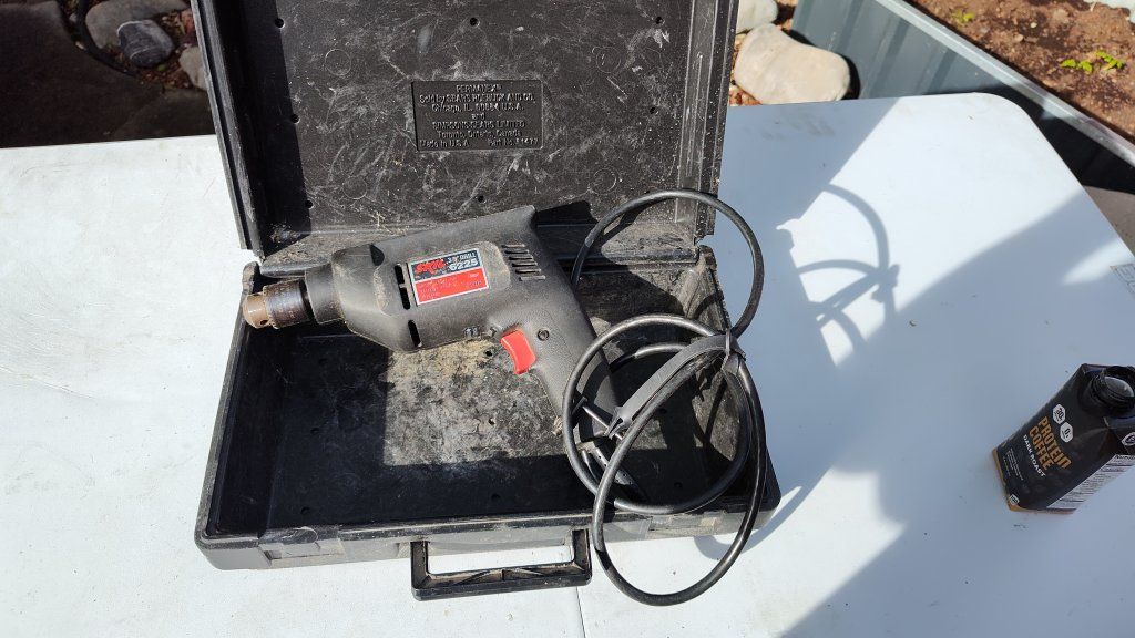 Skil 3/8" electric power drill 1/3 hp