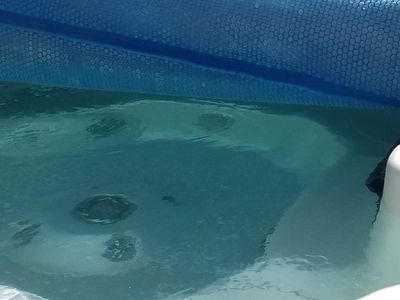 8x8 hot tub