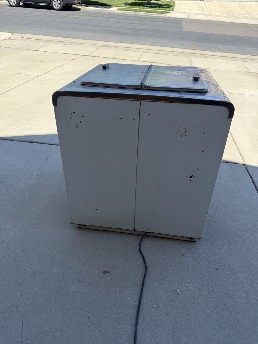 Main image 3