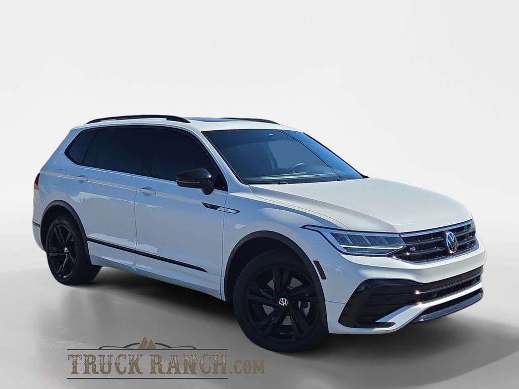 2023 Volkswagen Tiguan SE R-Line Black