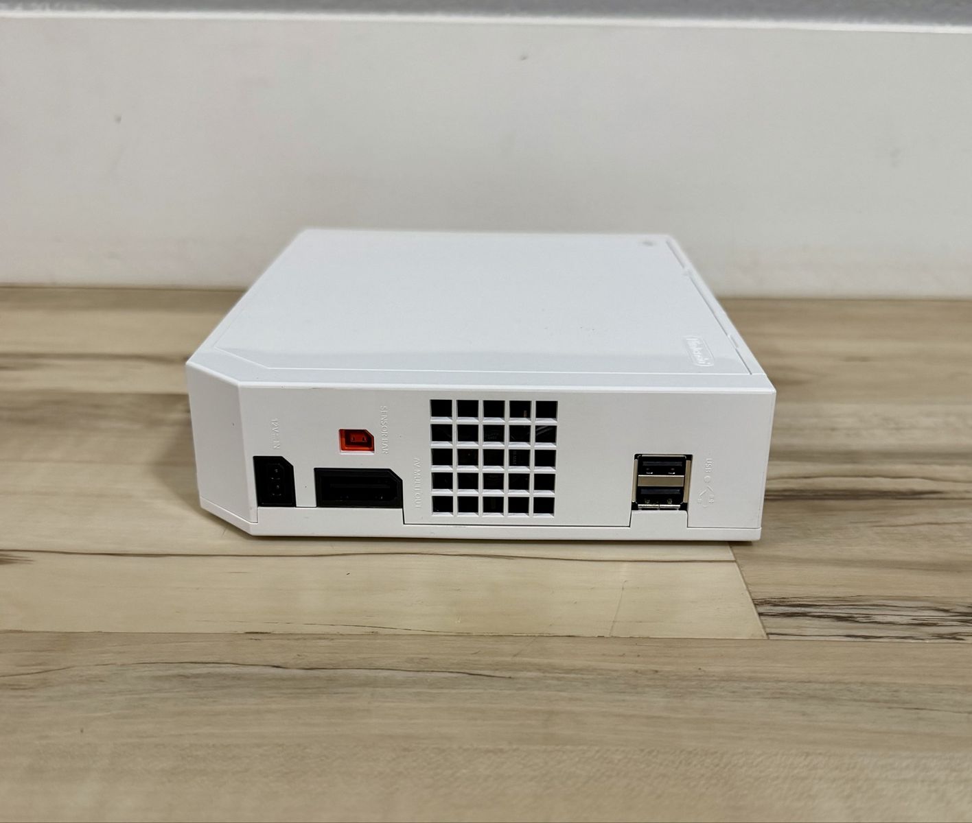 Main image 6