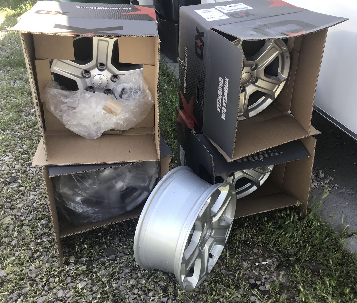 Like new rims for jeep lovers