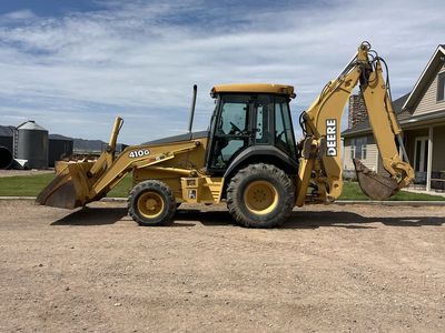 John Deere 410G Backhoe Loader