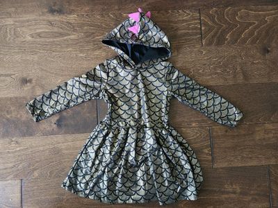 Girls 4T Dragon / Dinosaur Gold Scale Hooded Dress with Pink Details, Brand New, Costume or Every Day Play