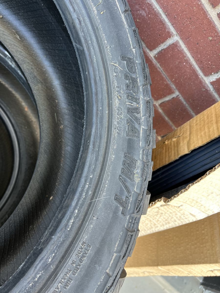 Free - Used 33 x12.5 R 22 mud terrain tires