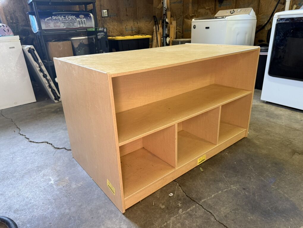 Double Sided Shelf