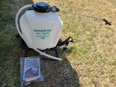 Chapin 61900 4-gallon Commercial Backpack Sprayer
