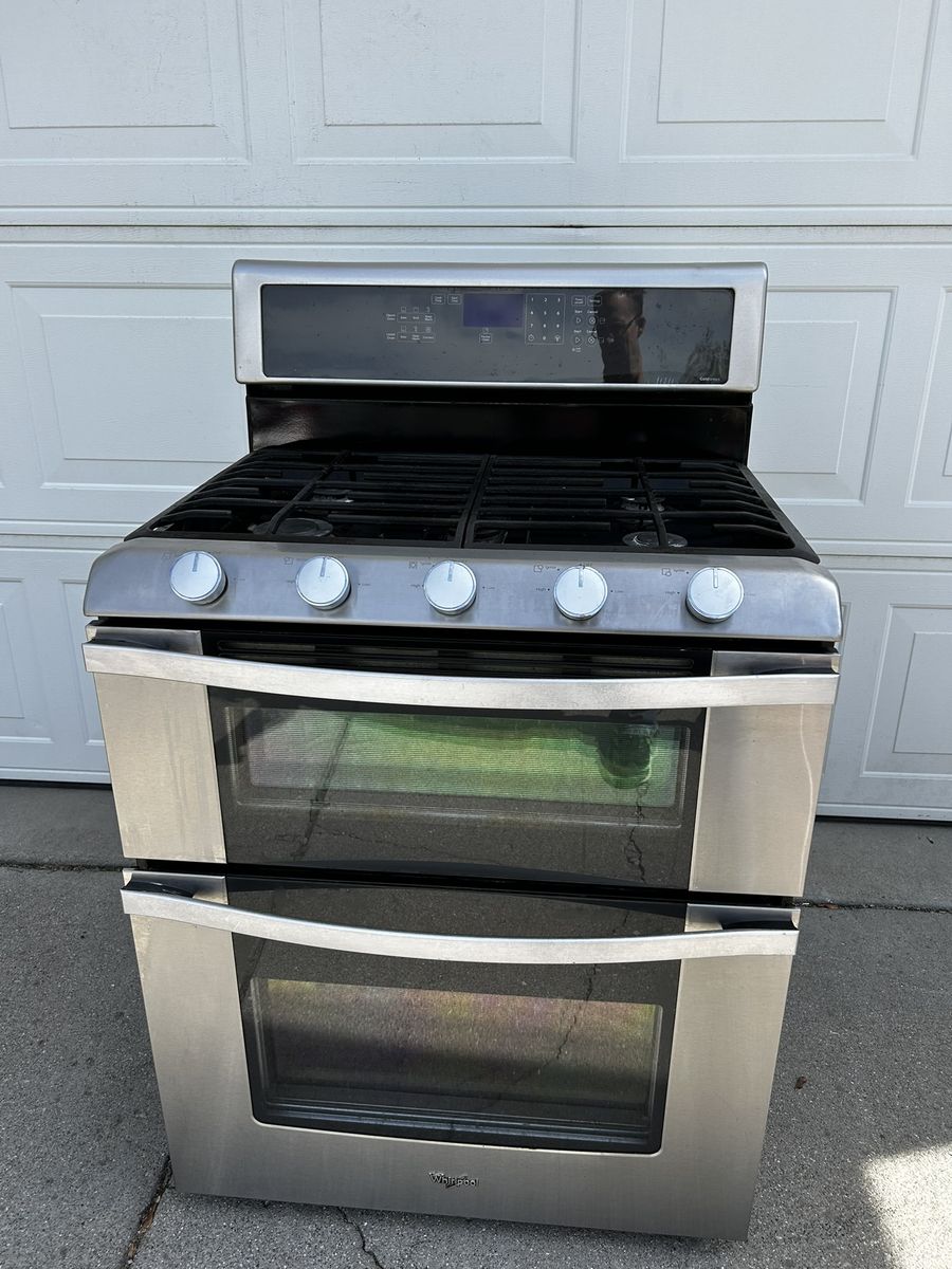 Whirlpool Gold Stainless 6.0 cu. ft. Double Oven Gas Range Convection