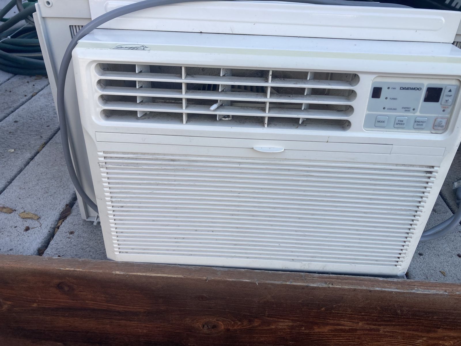 Air Conditioner - Window