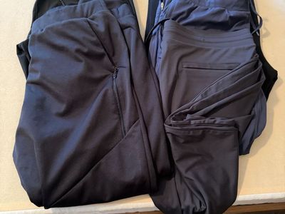 Lot of 5 pairs Men's Activewear Pants and Sweatpants size Large to Extra Large