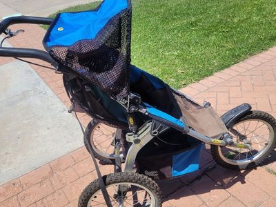 BOB Sport Utility Jogging Stroller Blue and Brown Three Wheel