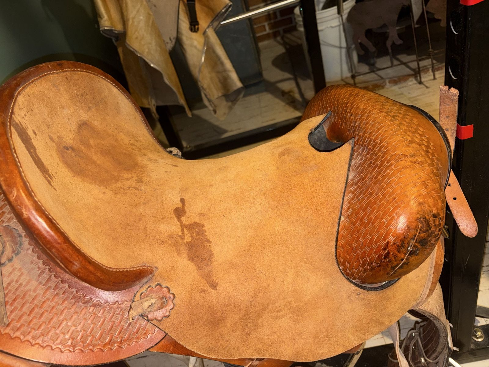 15  1/4 Bronc Saddle