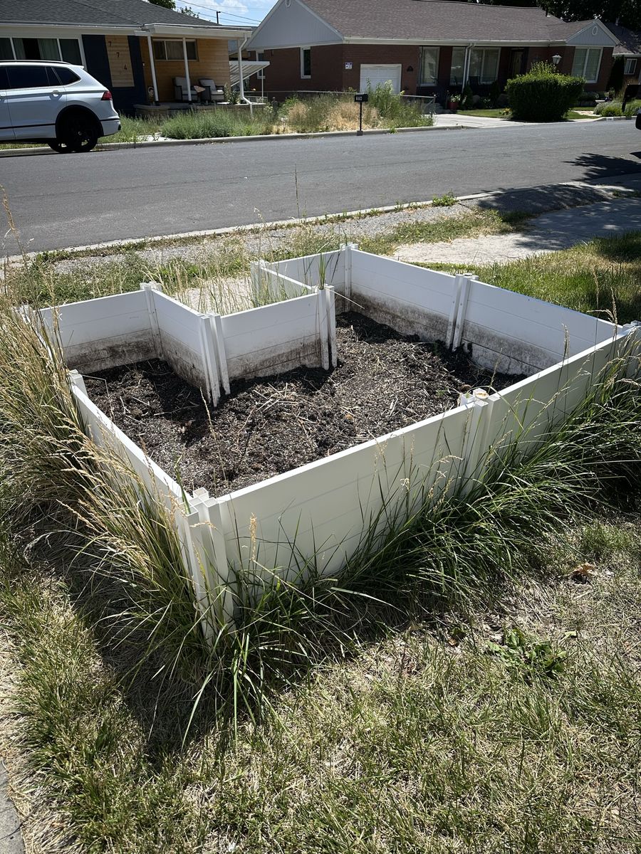 Vita Keyhole 6’x6’ Garden Bed
