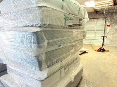 LABOR DAY MATTRESS CLEARANCE — FINAL UNITS!