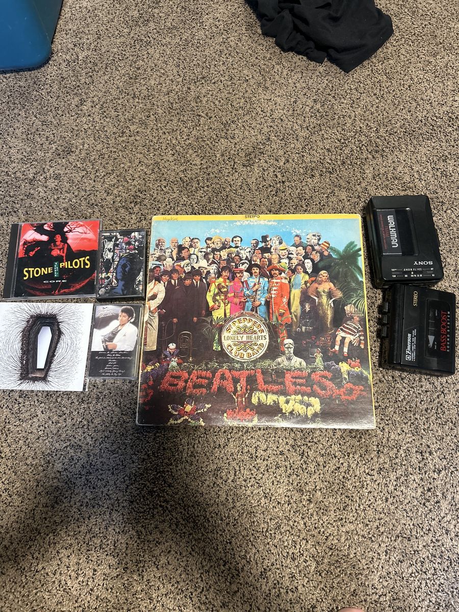 I buy records , CDs , cassettes , and Walkman/discman!