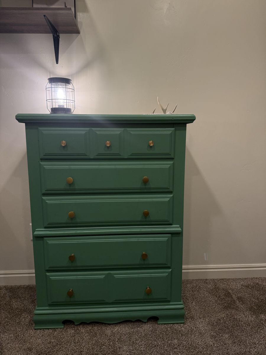 Dresser