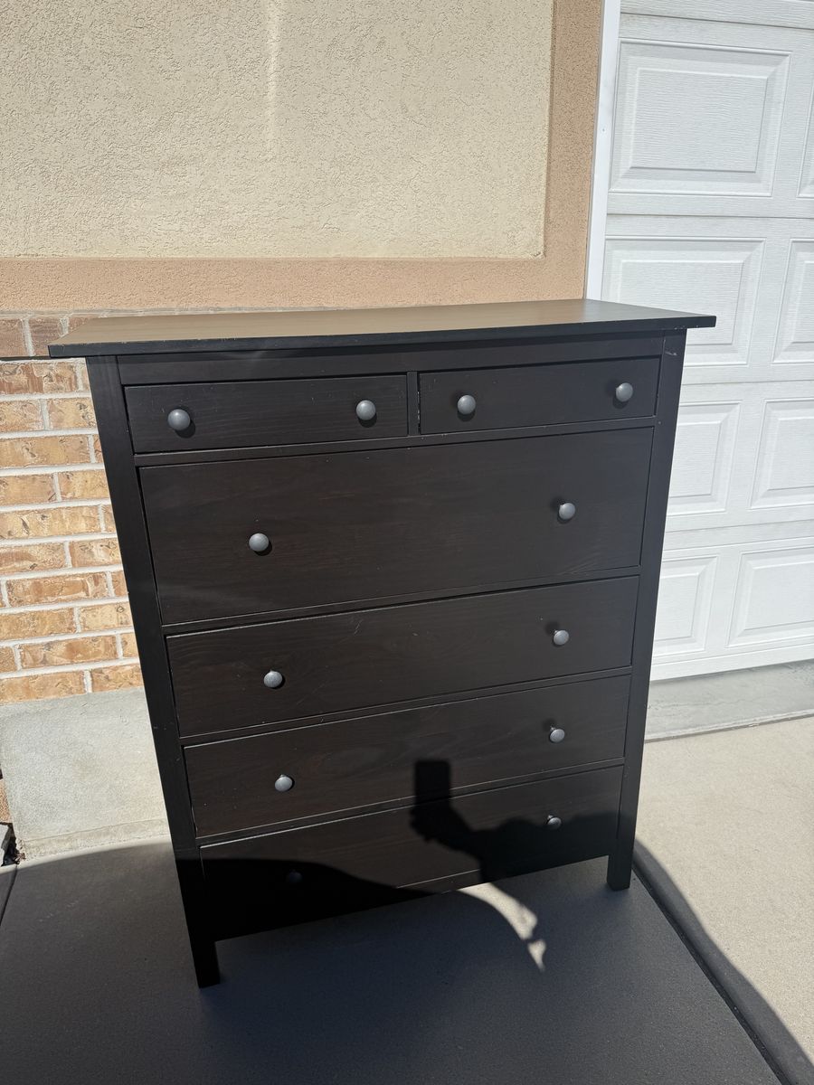Ikea Black Hemnes Dresser