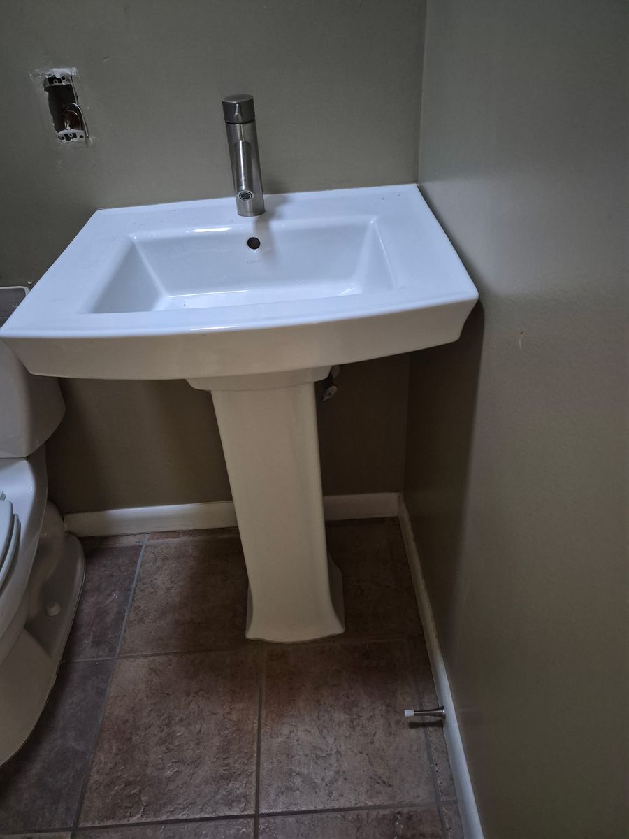 Bathroom sink