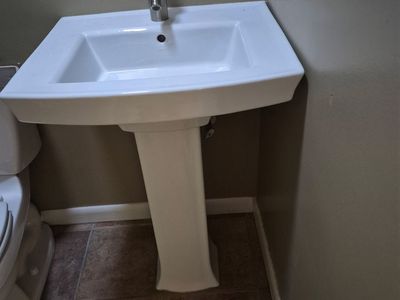 Bathroom sink