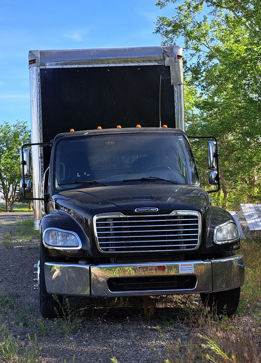 2016 Freightliner Box Truck