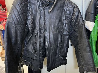 Vintage Black Leather Motorcycle Jacket Cafe Racer Style Quilted Accents