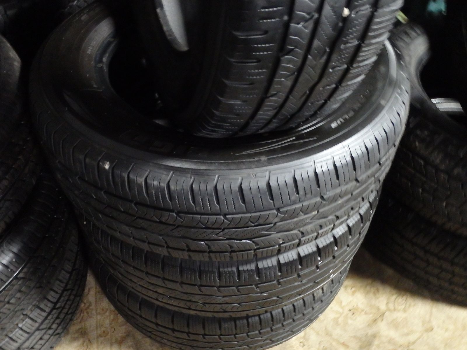 225/65R17 BIG O LEGACY TOUR A/S PLUS SET OF USED TIRES