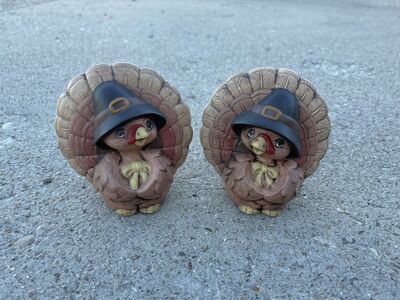 Vintage Ceramic Thanksgiving Turkey Figurines $20 both cash/venmo in Draper