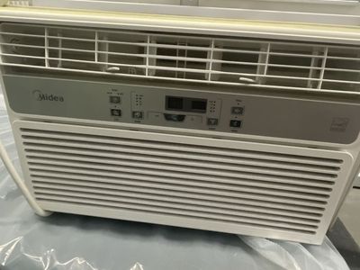 MIDEA EasyCool Window Air Conditioner 8,000 BTU- Cooling, Dehumidifier, Fan with remote control; Rooms up to 350sq