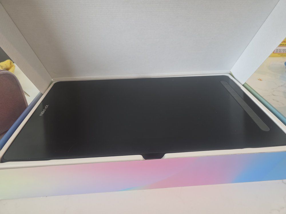 XP-PEN Artist 16 (2nd Gen) 15.4" Pen Display Drawing Tablet with X3 Stylus never used