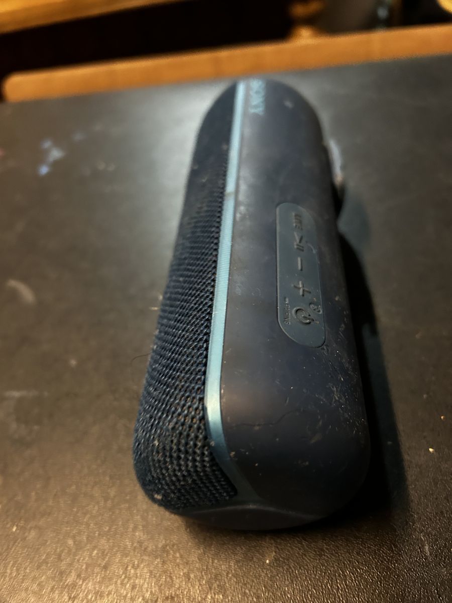 Sony Bluetooth Speaker In Good Condjtjon