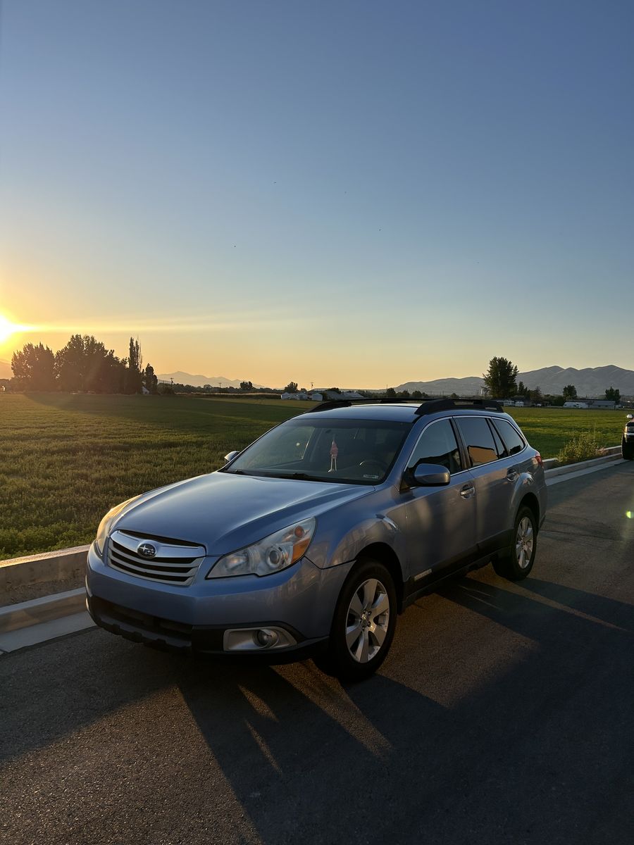 2012 Subaru Outback 2.5i Premium