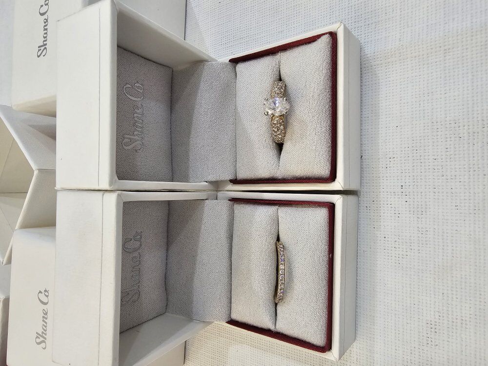 Shane Co. Gold and Diamonds ring set