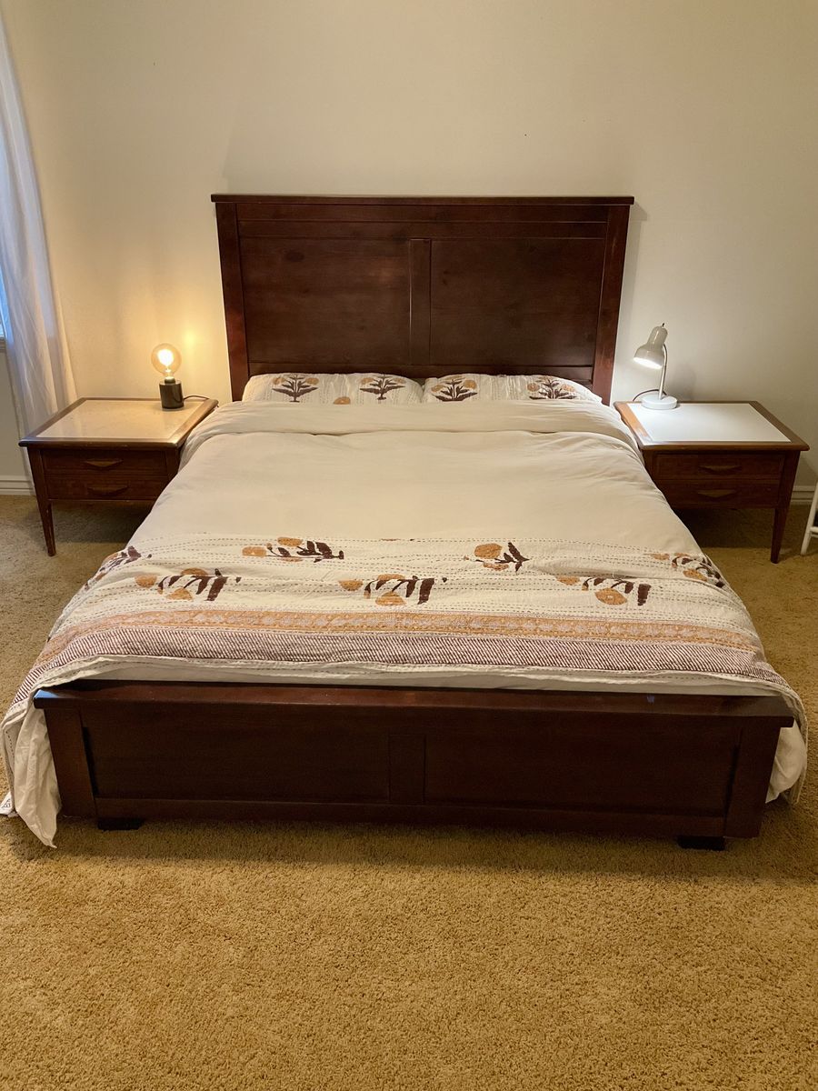 Woodlands Designs Queen Bed Frame with Mattress