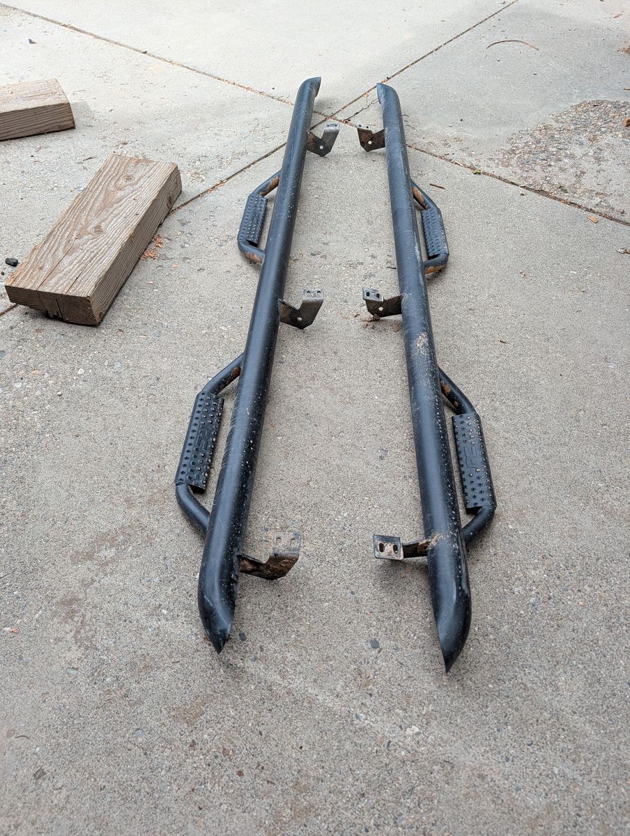 Tacoma "Nerf" bars/steps