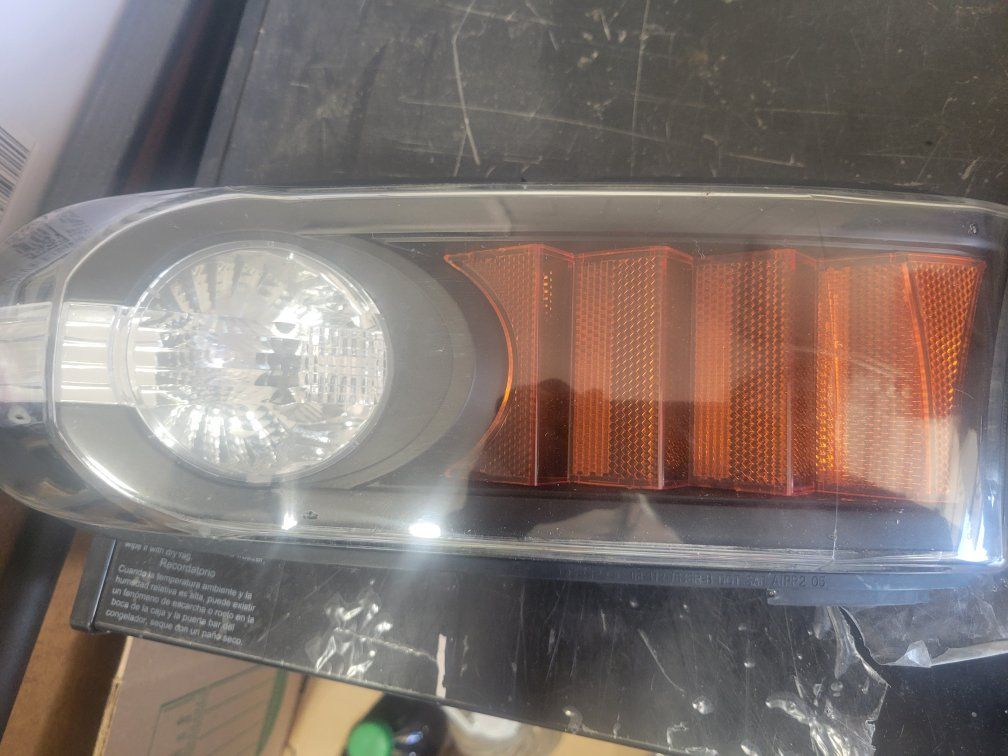 Toyota FJ Cruiser Fog Lights (Pair) - Clear/Orange Lens, OE Style Replacement