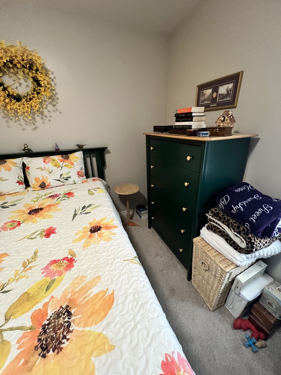 Main image 3