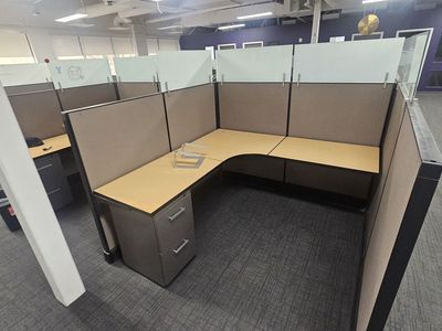 Herman Miller AO2 6x6 cubicles /desking -Pre 0wned