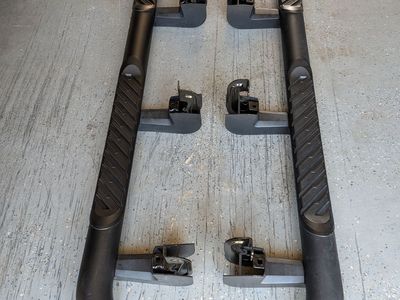 Running Boards -- Nerf Bars