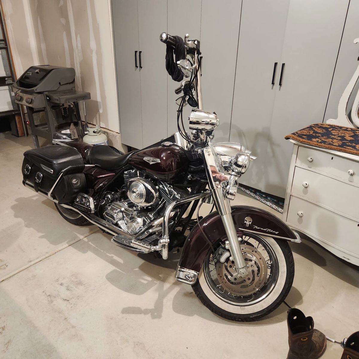 HARLEY-DAVIDSON ROAD KING 2005 30,000 miles