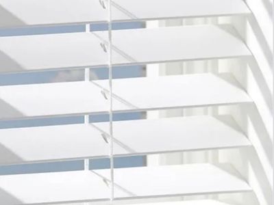2 White 2” Horizontal Faux Wood Window Blinds 30.5” W
