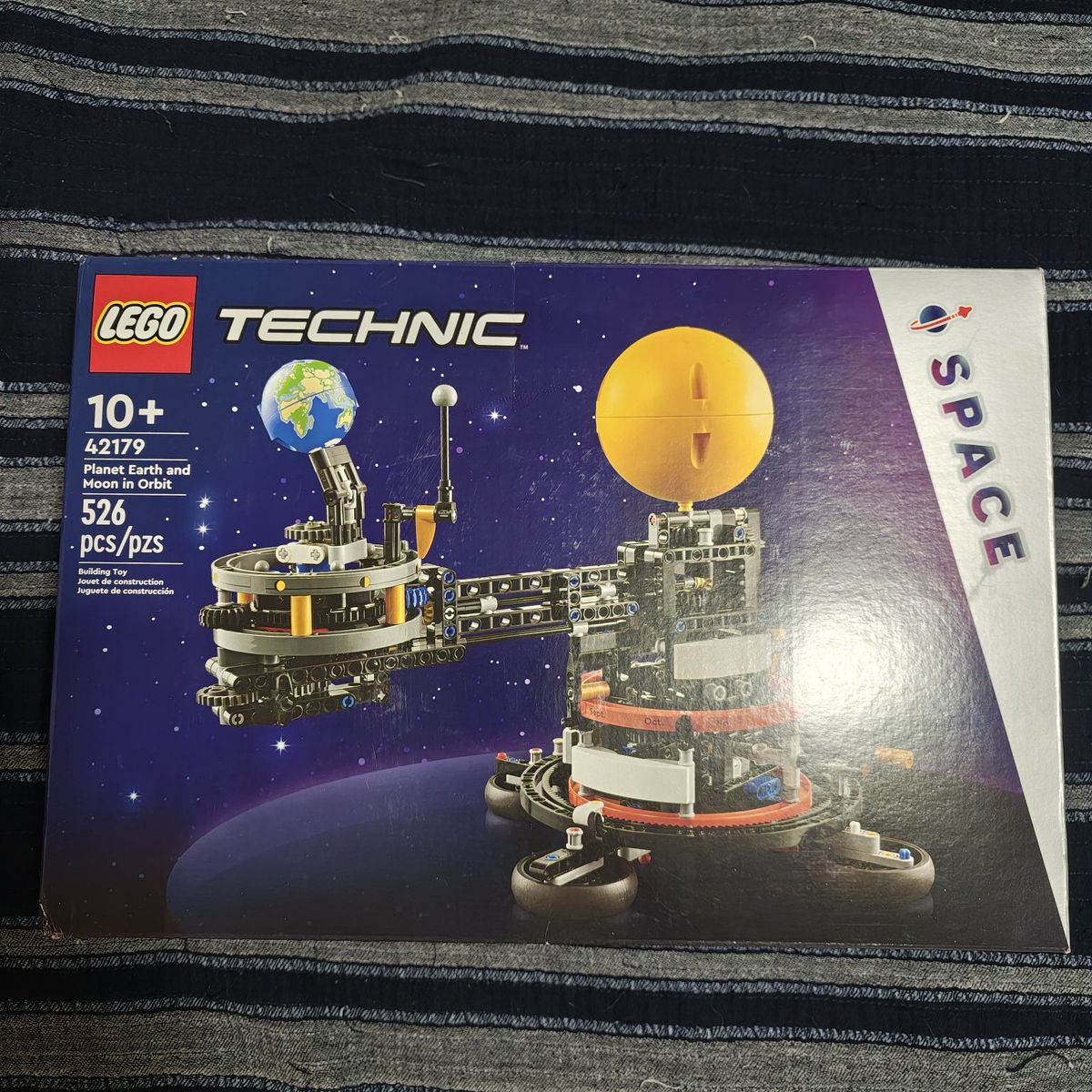 LEGO Technic 42179 Earth & Moon Orbit Set