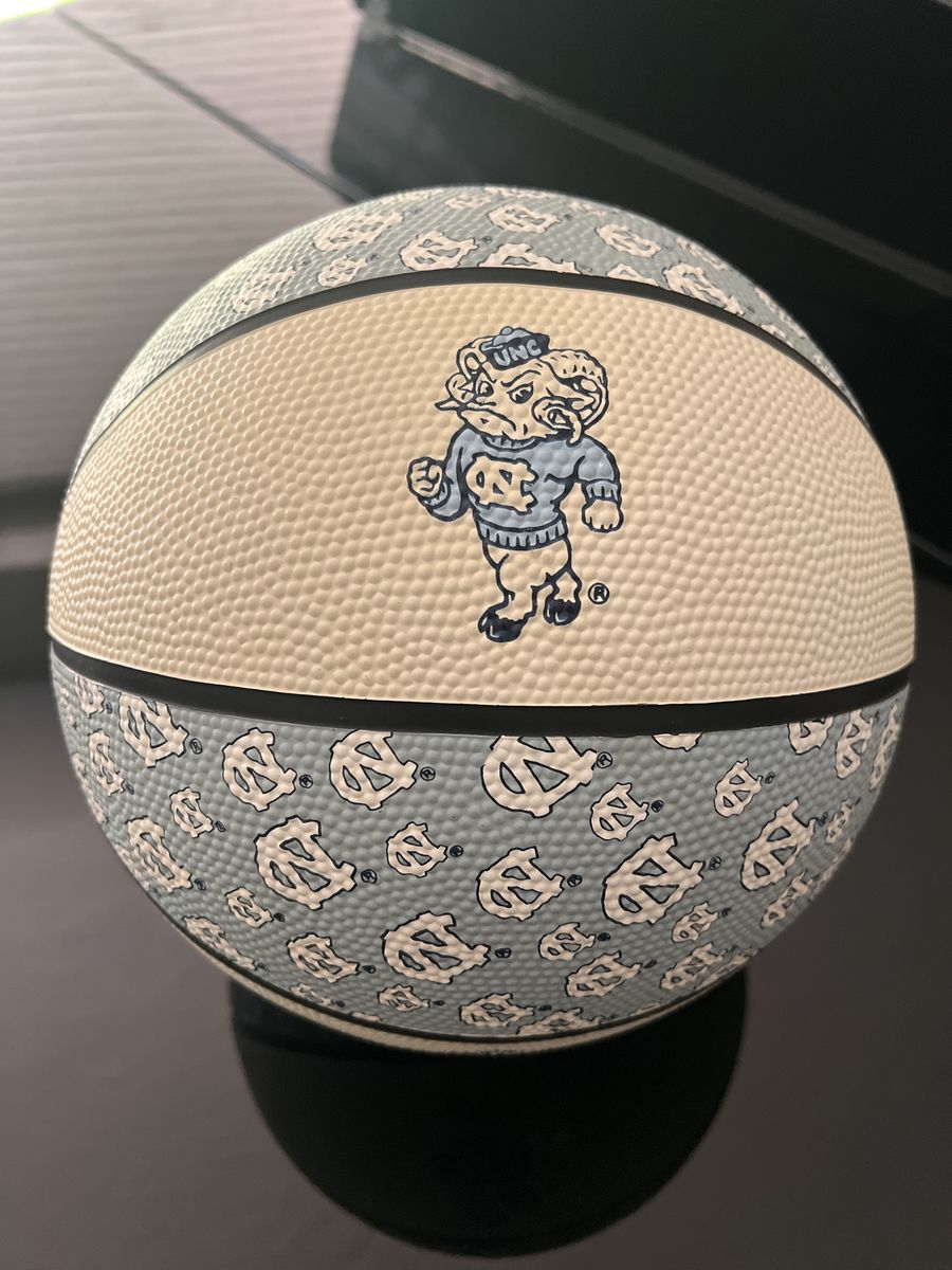 University of North Carolina UNC Tar Heels Rameses Basketball Late 90’s