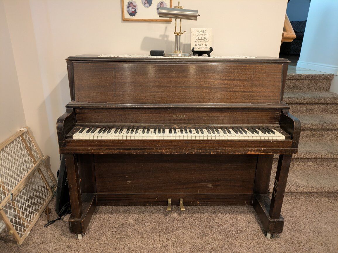 Winter & Company 1954 Upright Piano
