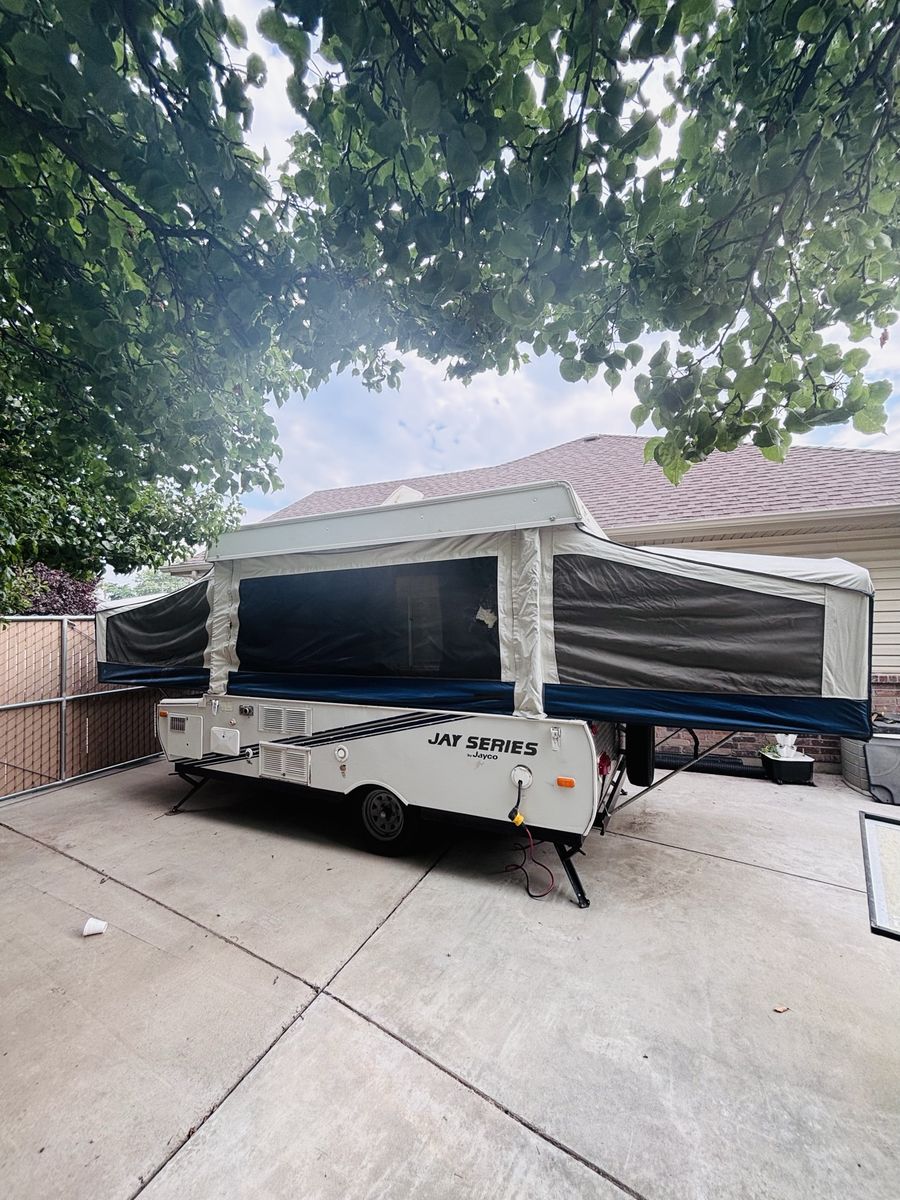 2011 Jayco Jay Series 1006 Pop-Up Camper – $3999 OBO