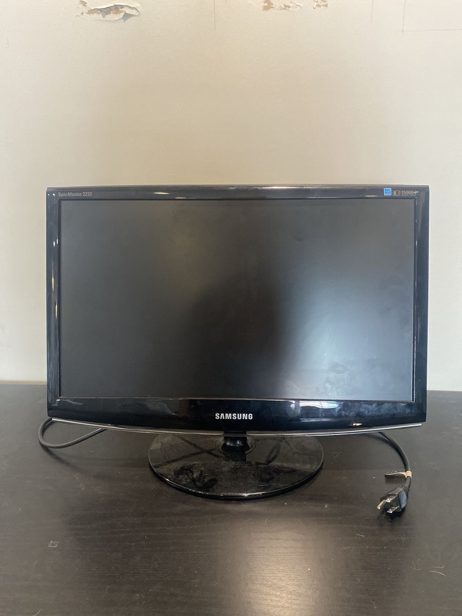 Samsung SyncMaster 2233 22-inch LCD Monitor - Black - 15000:1 Contrast Ratio