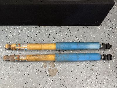 16-23 Toyota Tacoma Rear Shocks