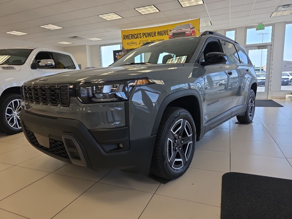 2026 Jeep Cherokee Laredo