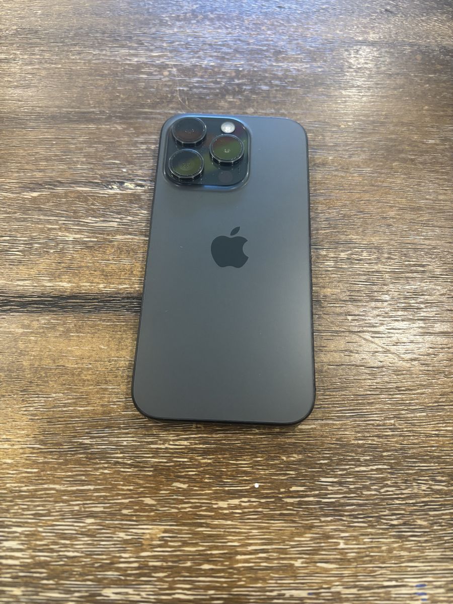Apple iPhone 15 Pro unlocked - Black